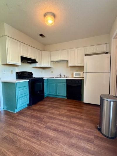 4087 Cedars Parkway Photo 4