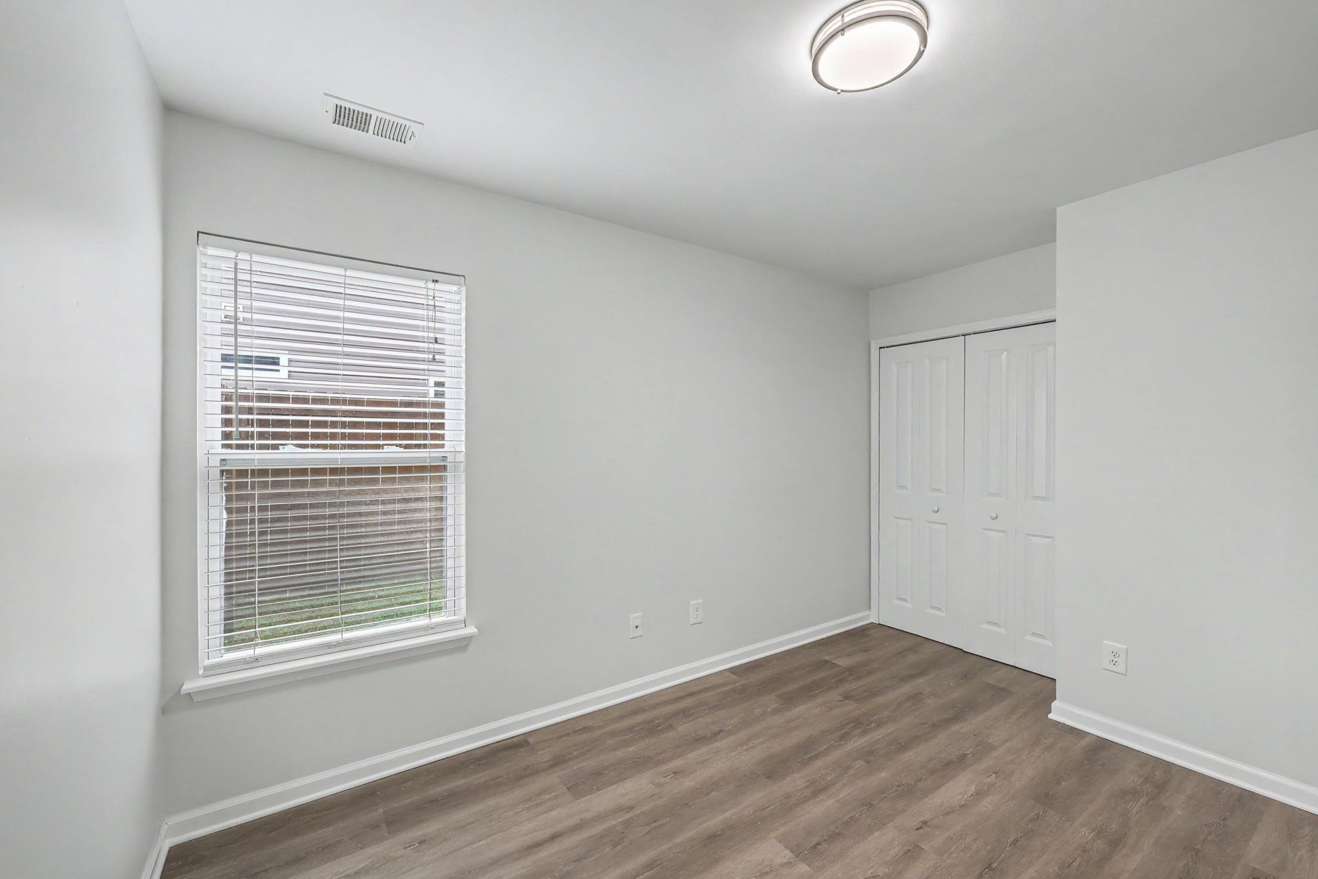 427 Savannah River Drive Photo 17