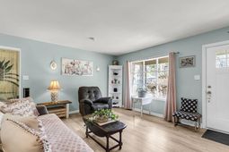 1219 Pauline Avenue photo 4