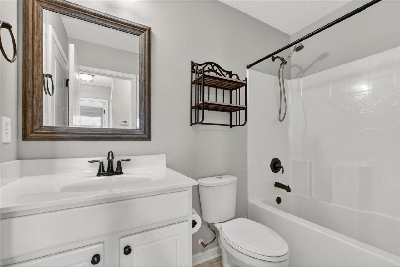 702 Tierra Loop Photo 34