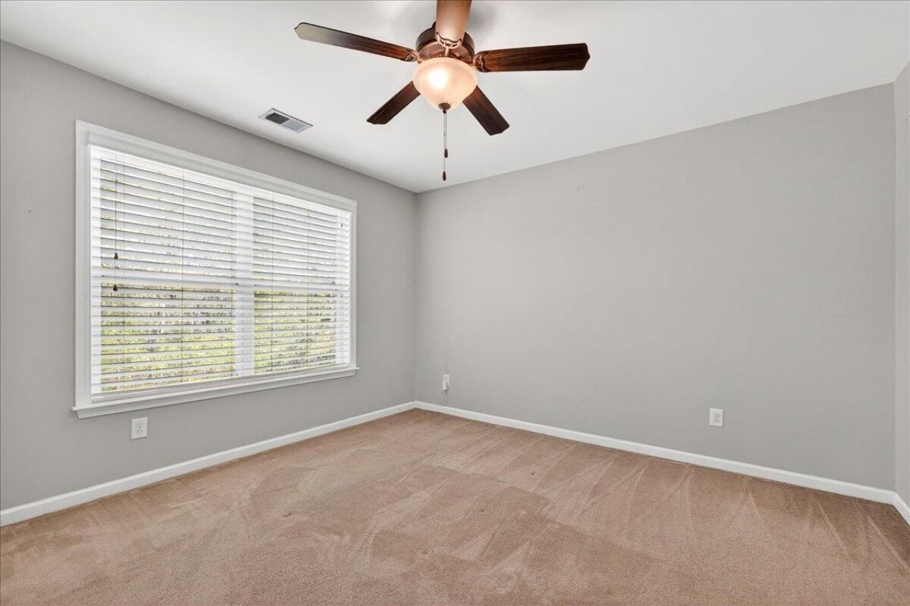 702 Tierra Loop Photo 35