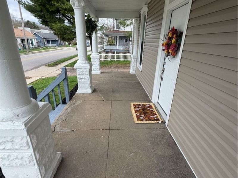 160 Brighton Boulevard, Zanesville, OH 43701 Photo 4