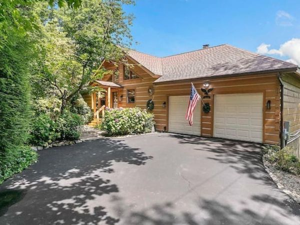 449 Lucerne Way, Gatlinburg, TN 37738