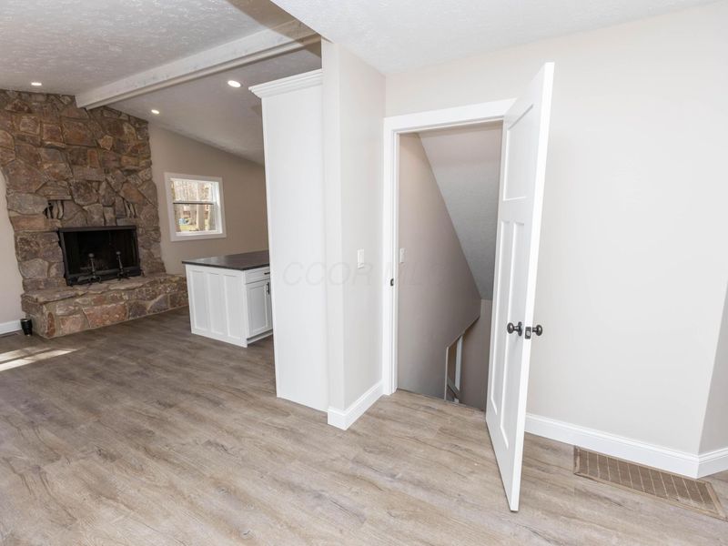 828 Terrace View Drive , Howard, OH 43028 Photo 6