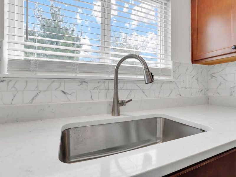 6140 Barclay Court, Canal Winchester, OH 43110 Photo 18