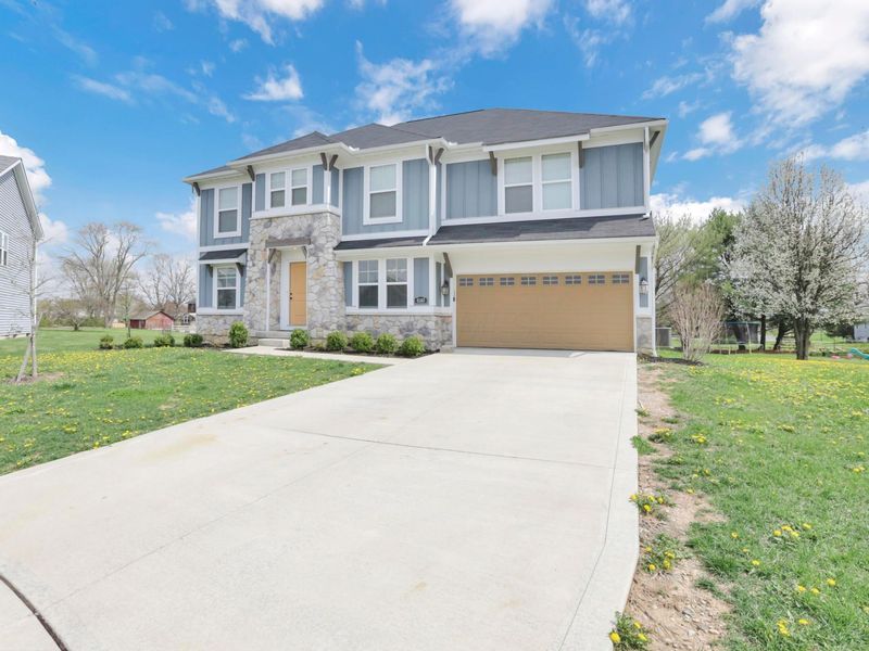 6140 Barclay Court, Canal Winchester, OH 43110 Photo 2