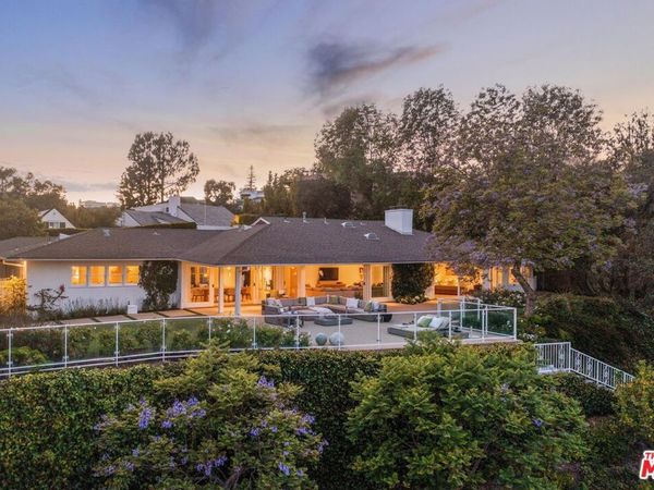 224 Glenroy Place, Los Angeles, CA 90049