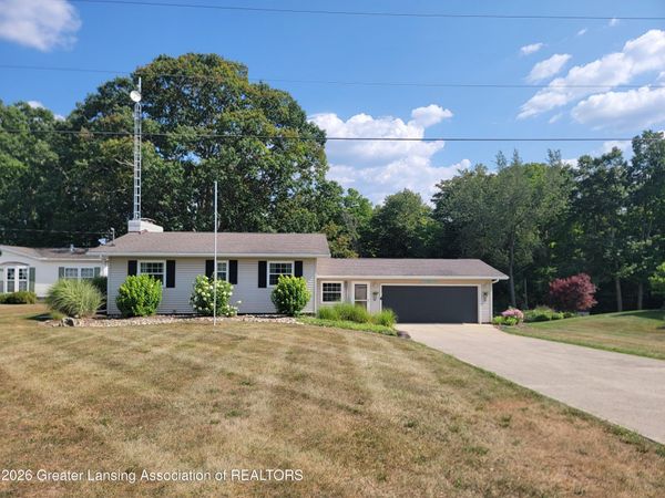 5121 Sunset Drive, Perrinton, MI 48871