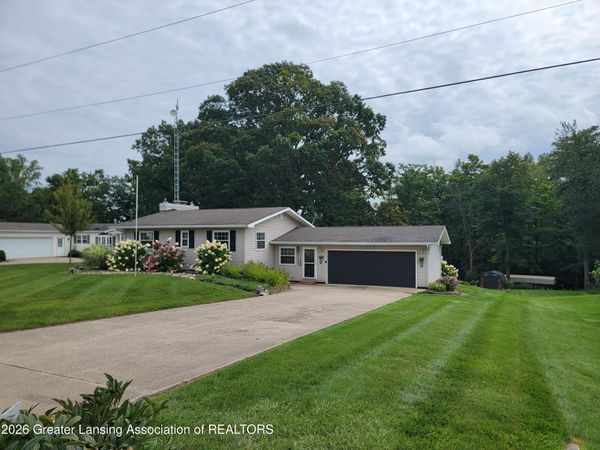 5121 Sunset Drive, Perrinton, MI 48871