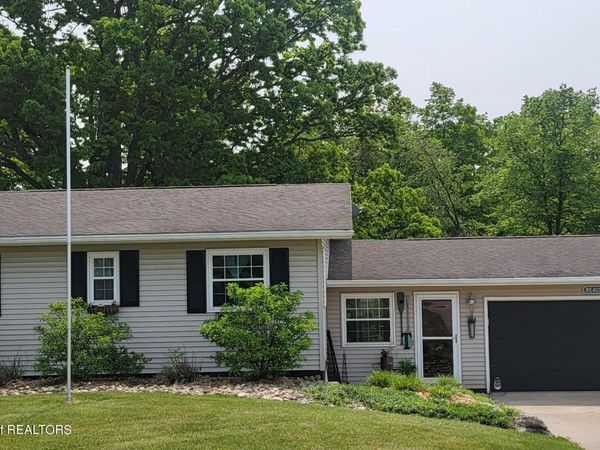 5121 Sunset Drive, Perrinton, MI 48871