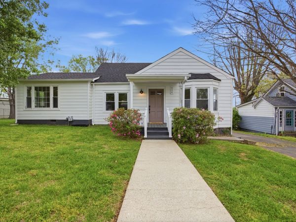 114 5th Ave , Columbia, TN 38401