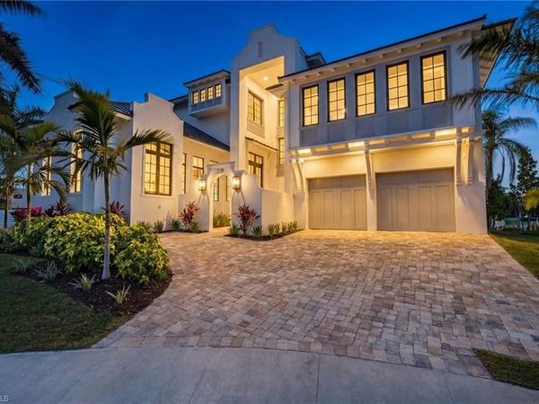 720 Hull CT, MARCO ISLAND, FL 34145