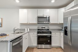 104 Broadstone Drive photo 4