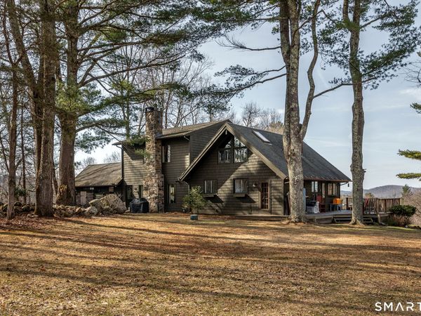 19 Hollenbeck, Cornwall, CT 06031