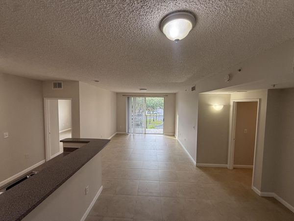 7980 N Nob Hill Road, Unit 205, Tamarac, FL 33321