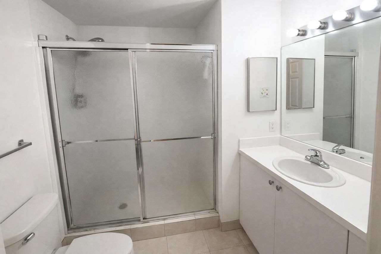 7980 N Nob Hill Road, Unit 205, Tamarac, FL 33321 Photo