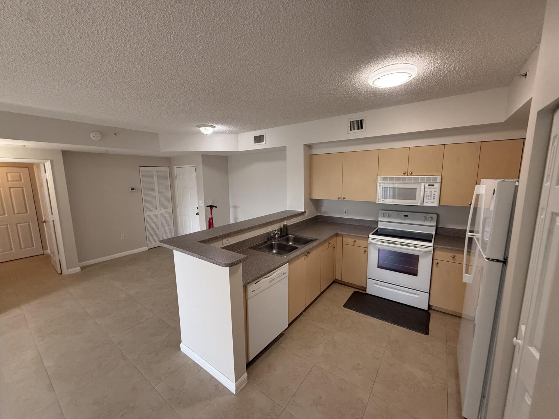 7980 N Nob Hill Road, Unit 205, Tamarac, FL 33321 Photo