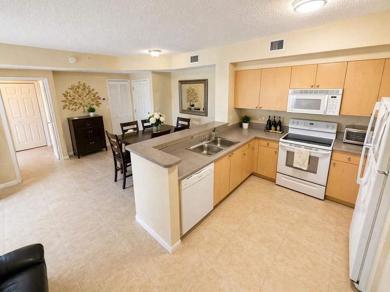 7980 N Nob Hill Road, Unit 205, Tamarac, FL 33321 Photo