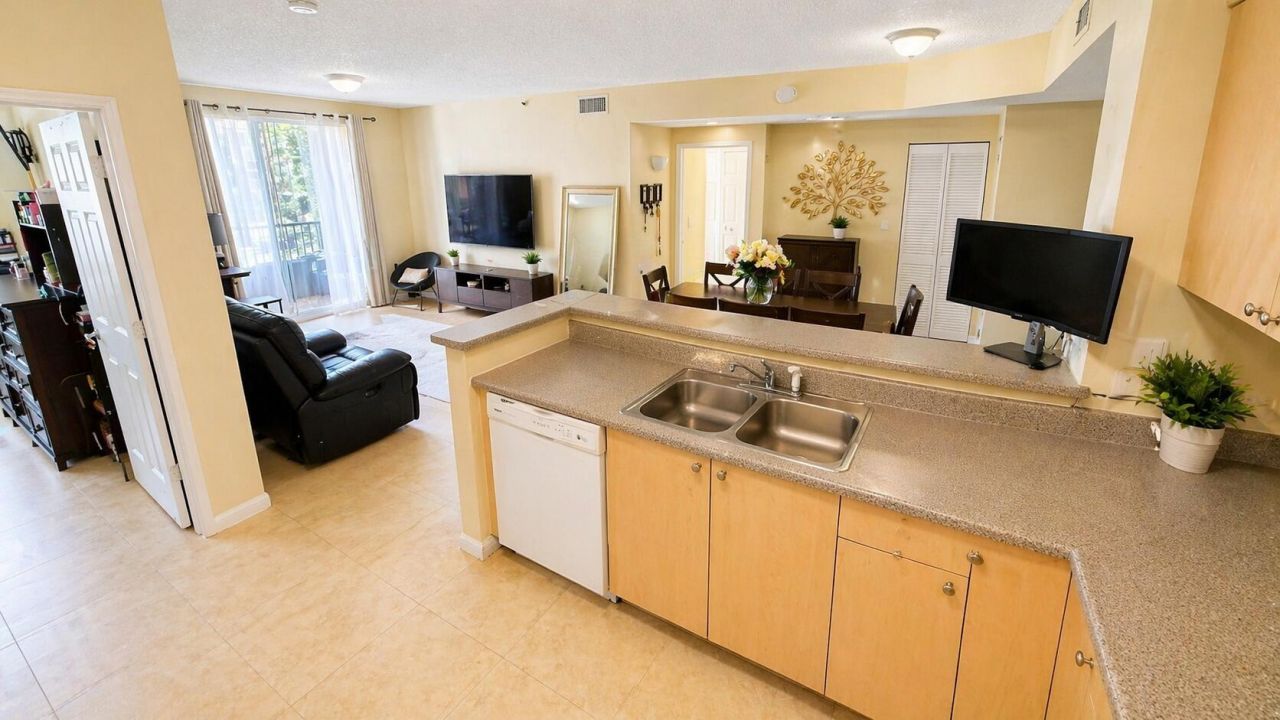 7980 N Nob Hill Road, Unit 205, Tamarac, FL 33321 Photo