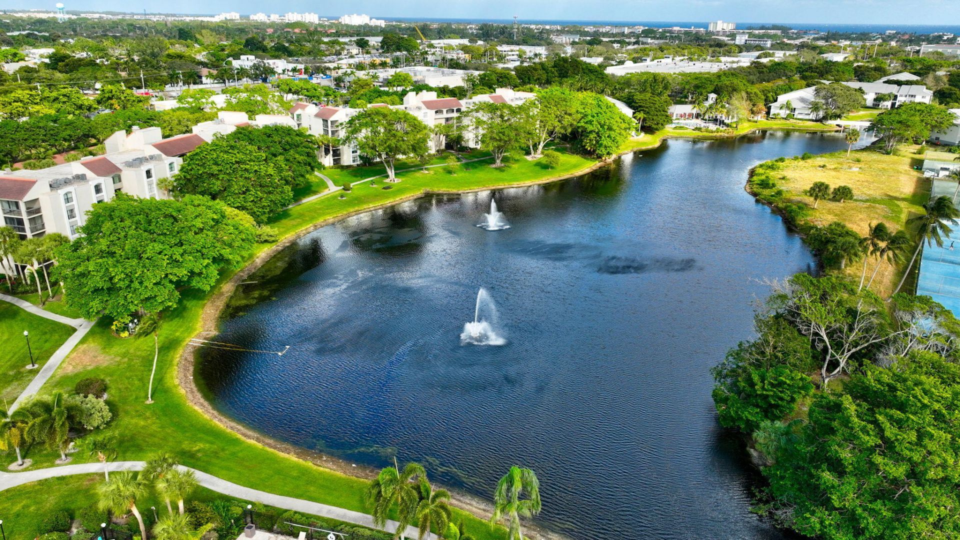 1915 Lavers Circle, Unit E-303, Delray Beach, FL 33444 Photo