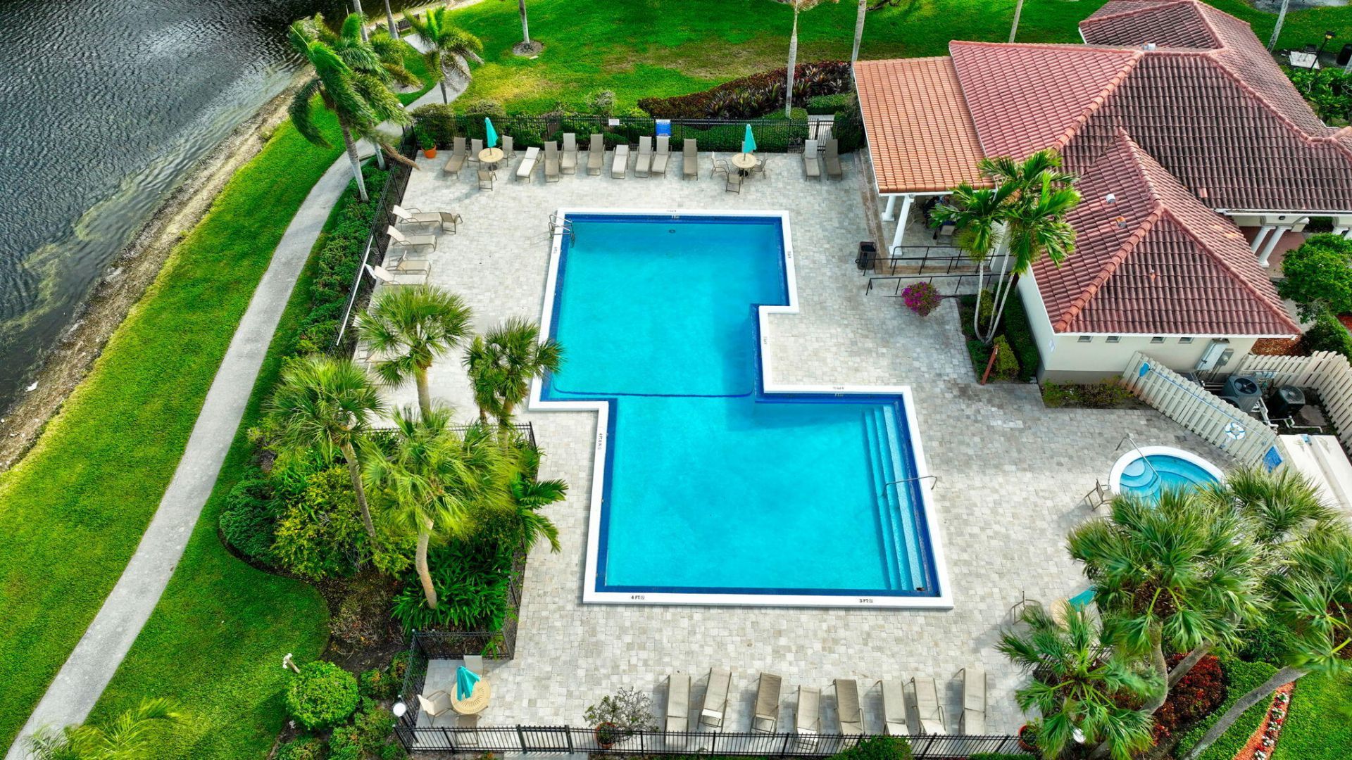 1915 Lavers Circle, Unit E-303, Delray Beach, FL 33444 Photo