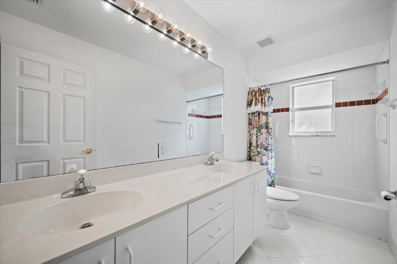 484 Otter Lane N, Jupiter, FL 33458 Photo