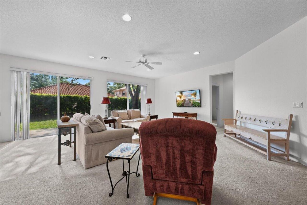 484 Otter Lane N, Jupiter, FL 33458 Photo