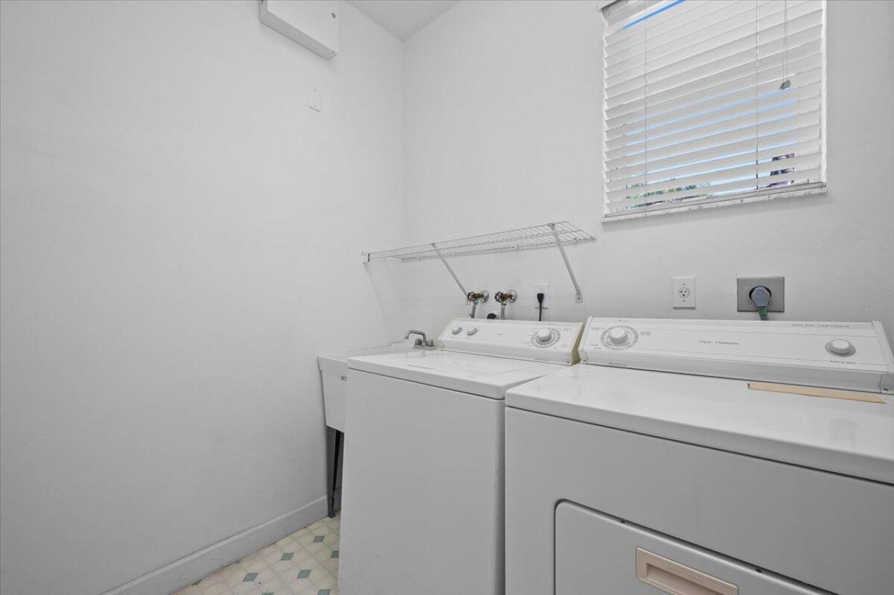 484 Otter Lane N, Jupiter, FL 33458 Photo