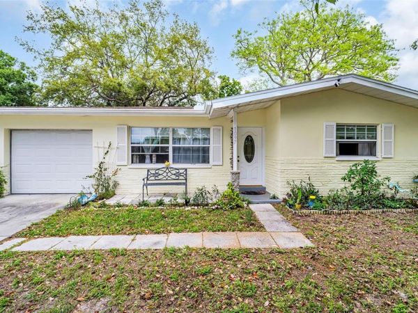 1097 KENWOOD DRIVE , DUNEDIN, FL 34698