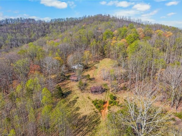 378 Bright Hill Lane , Pilot Mountain, NC 27041