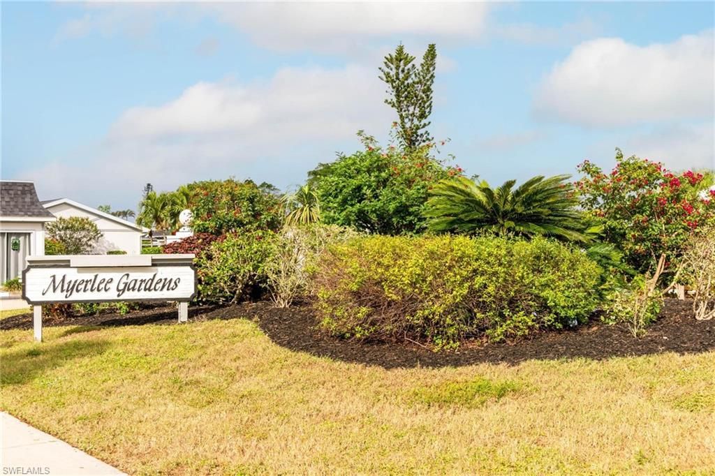 1390 Myerlee Country Club Blvd, Fort Myers, FL 33919 Photo