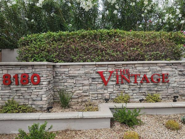 8180 E SHEA Boulevard, Unit 1032, Scottsdale, AZ 85260