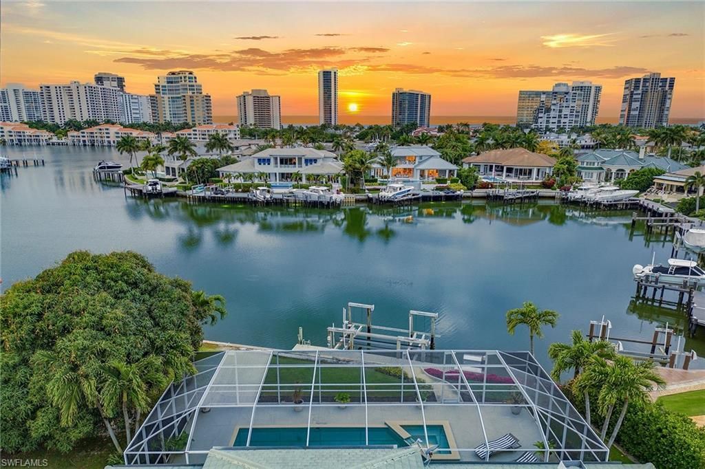 4459 Crayton Rd , Naples, FL 34103 Photo