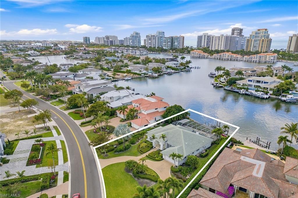 4459 Crayton Rd , Naples, FL 34103 Photo