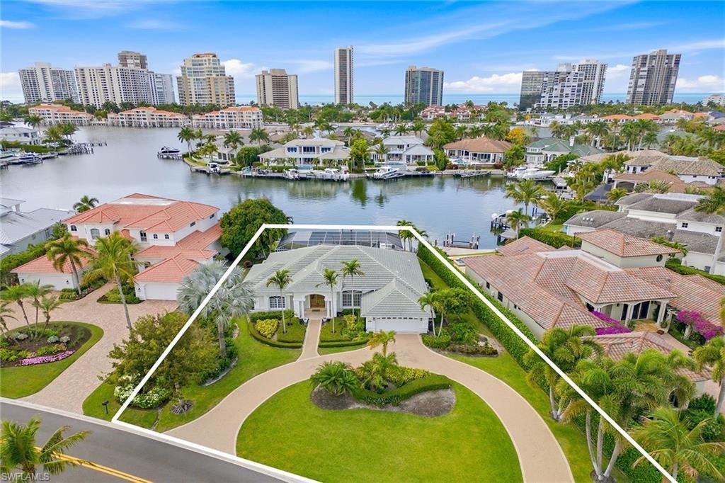 4459 Crayton Rd , Naples, FL 34103 Photo