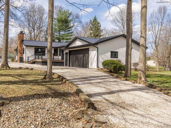 828 Terrace View Drive, Howard, OH 43028