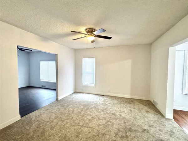 1609 12th Street , Des Moines, IA 50314