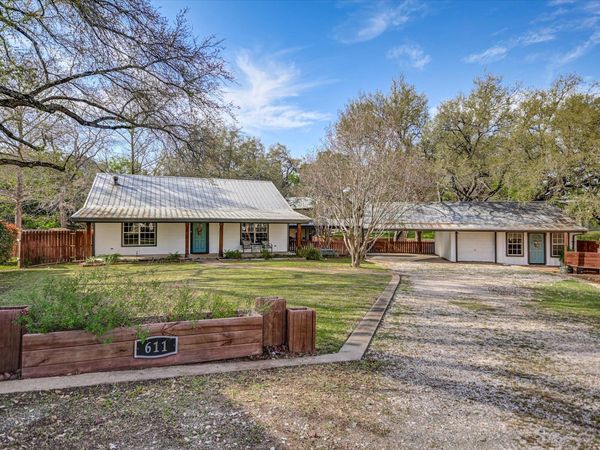 611 Thurman CIR, Kingsland, TX 78639