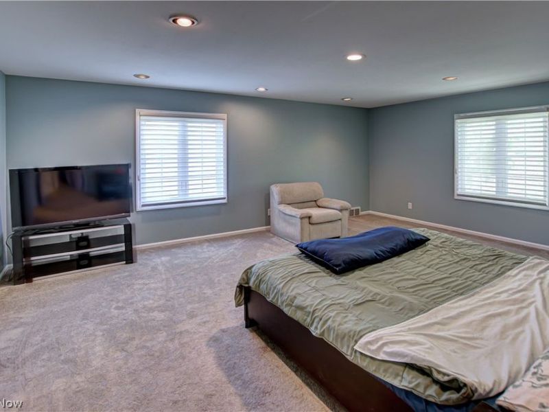 18220 Parkland Drive, Shaker Heights, OH 44122 Photo 10