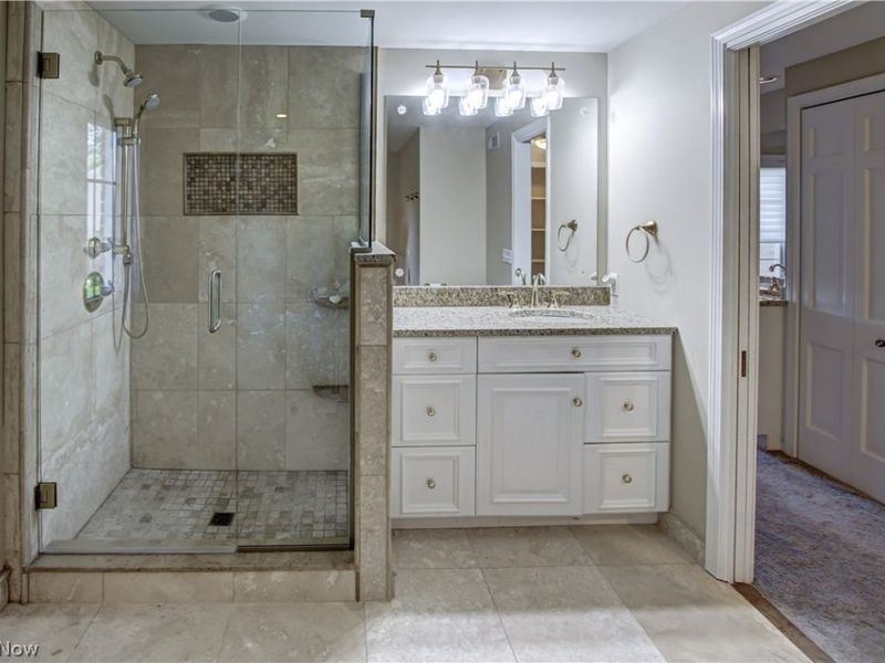 18220 Parkland Drive, Shaker Heights, OH 44122 Photo 13