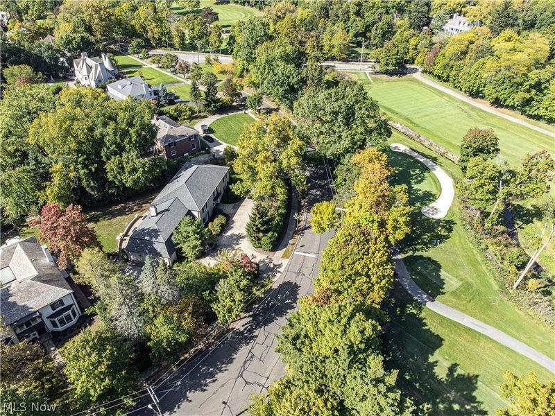 18220 Parkland Drive, Shaker Heights, OH 44122 Photo 9