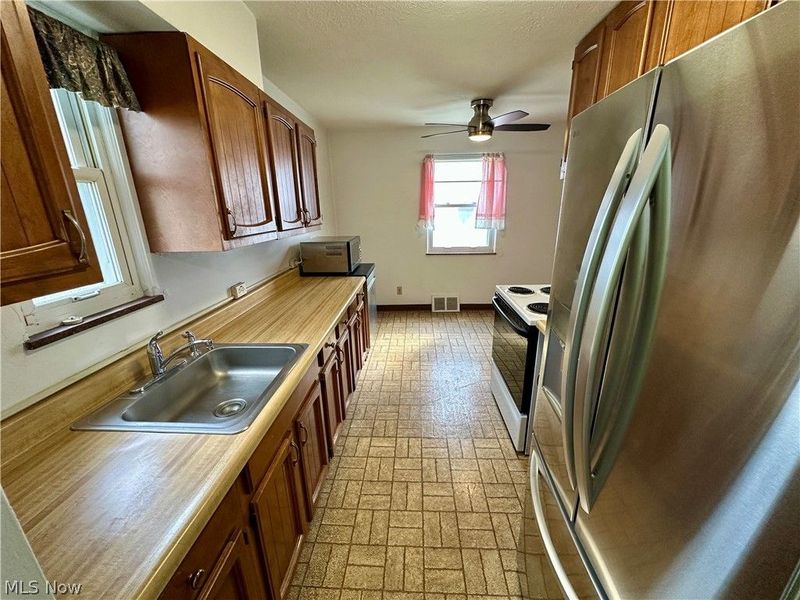 24251 Puritan Road, Euclid, OH 44123 Photo 10