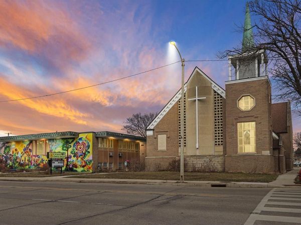 2006 60th STREET, Kenosha, WI 53140