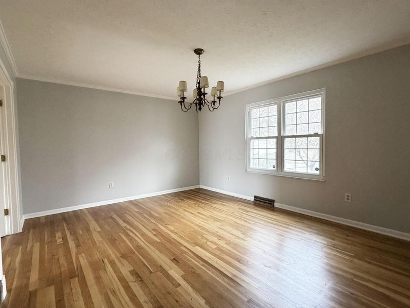 647 Mohican Way , Westerville, OH 43081 Photo 4