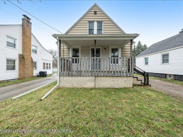 321 Paris Avenue, Lansing, MI 48910