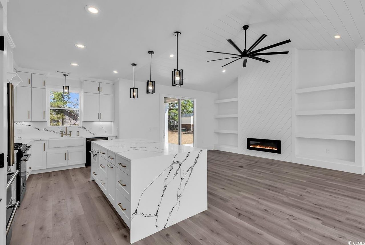 1101 Cycad Dr.  Photo 13