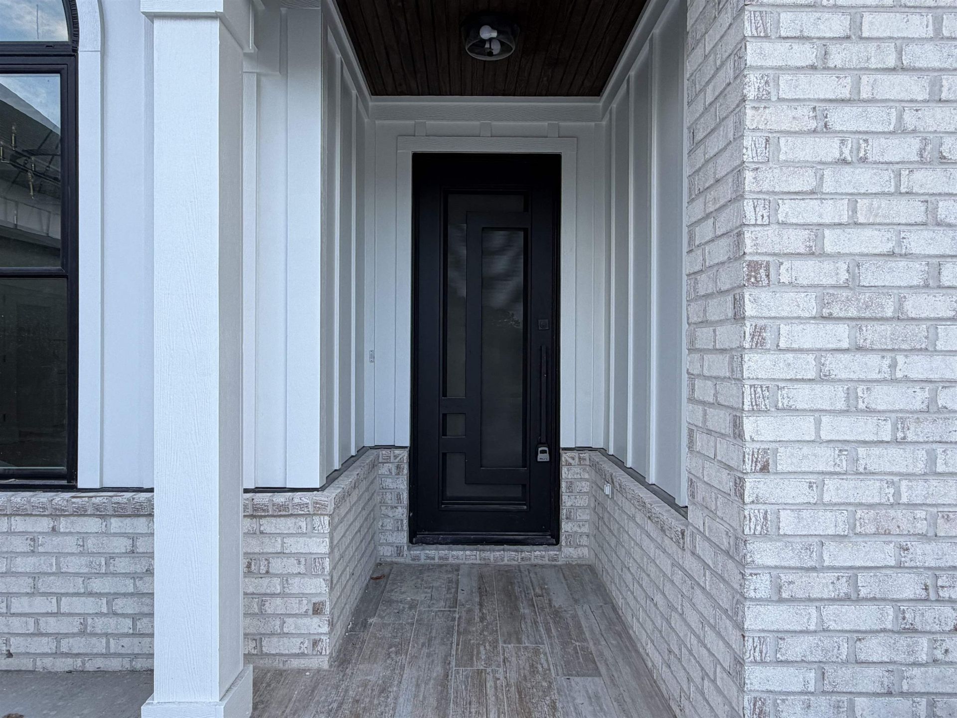 1101 Cycad Dr.  Photo 4