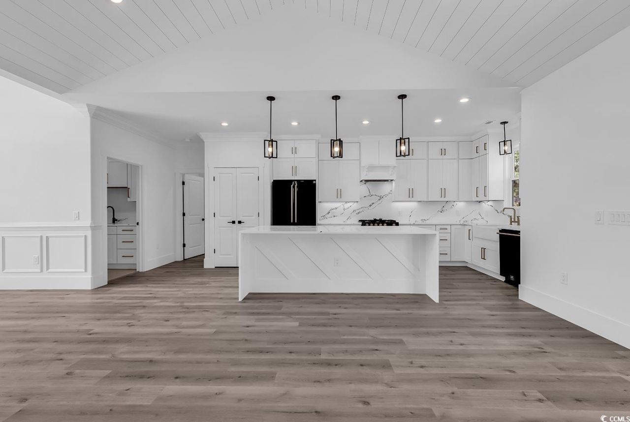 1101 Cycad Dr.  Photo 7