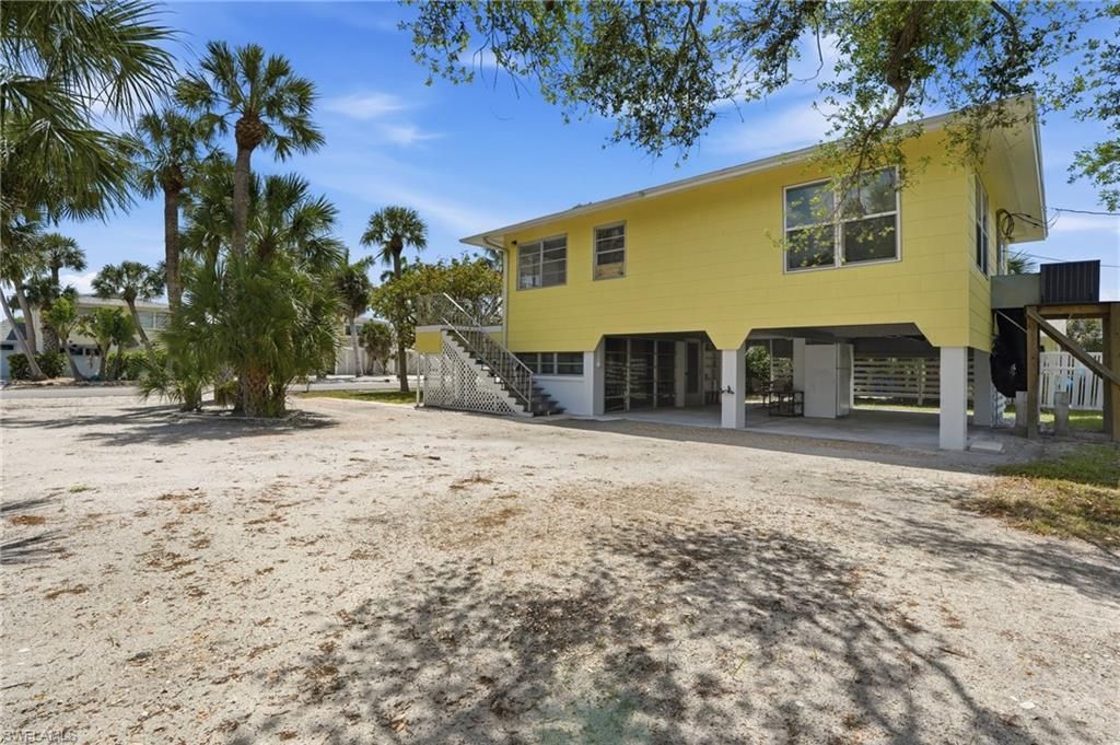 123 Andre Mar Dr, Fort Myers Beach, FL 33931 Photo