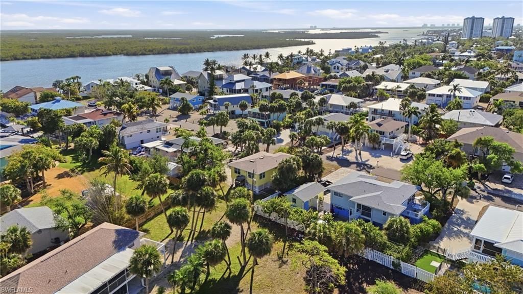 123 Andre Mar Dr, Fort Myers Beach, FL 33931 Photo